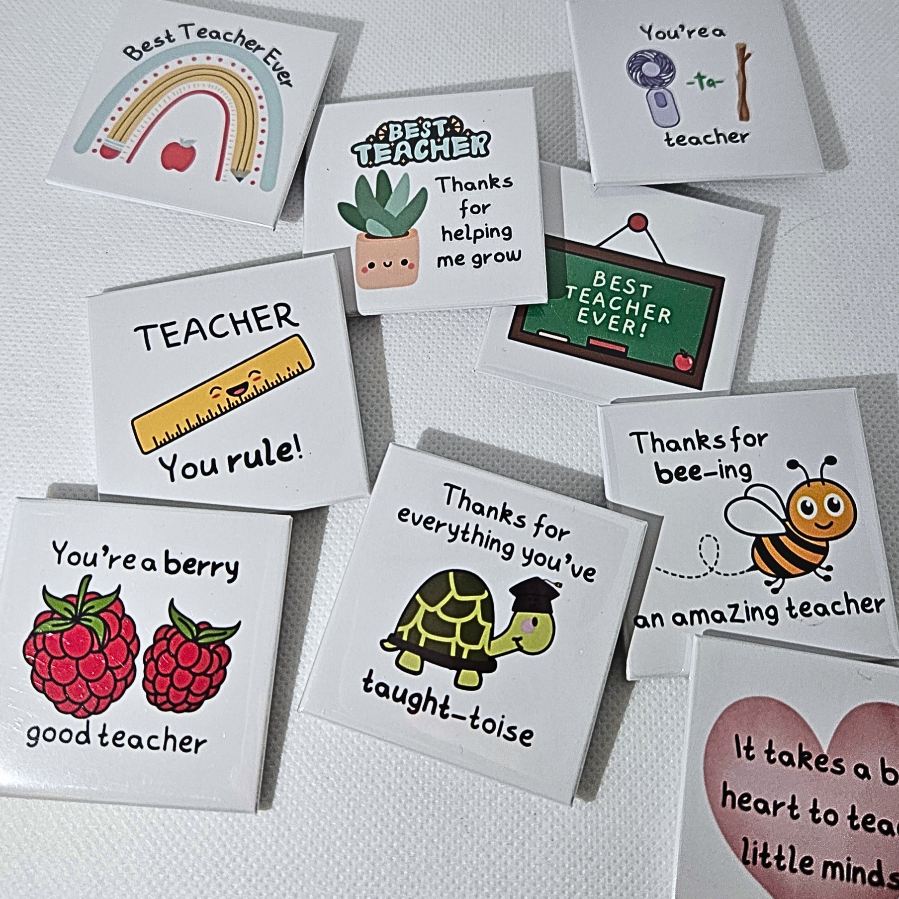 various colourful summer themed magnets 