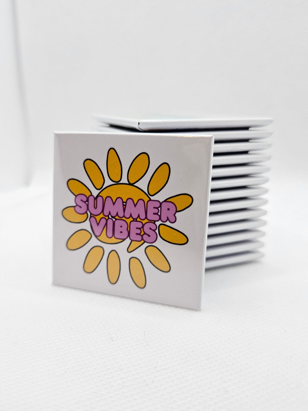 Magnet with summer vibes text and bright su shine image